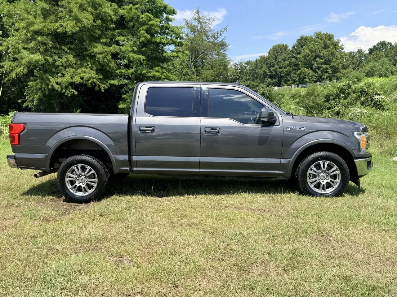Used 2020 Gray Ford Lariat 4x2 4dr SuperCrew 5.5 ft. SB image 6