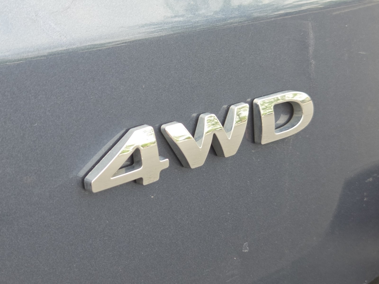 Used 2022 Blue Metallic Ford SE image 13