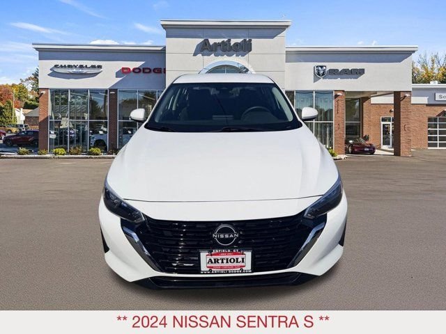 Certified Used 2024 White Nissan S image 3