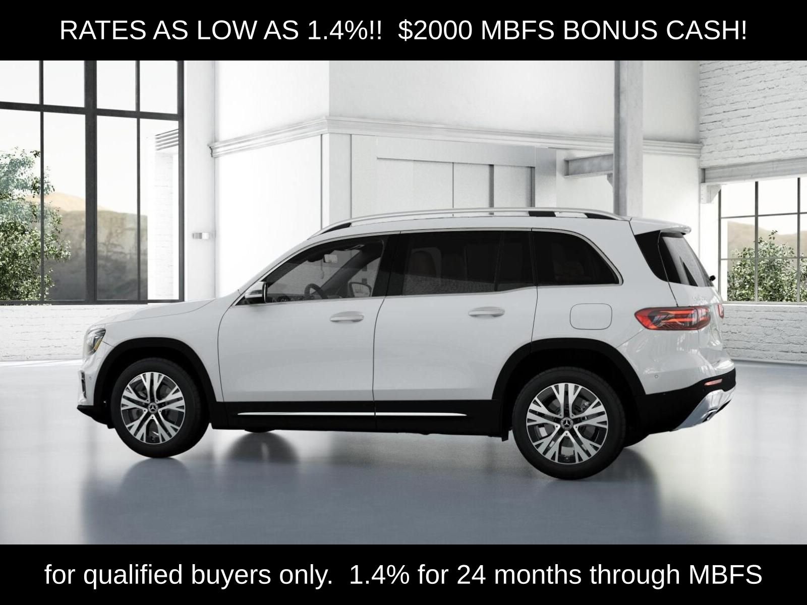 New 2026 Polar White Mercedes-Benz GLB 250 image 32