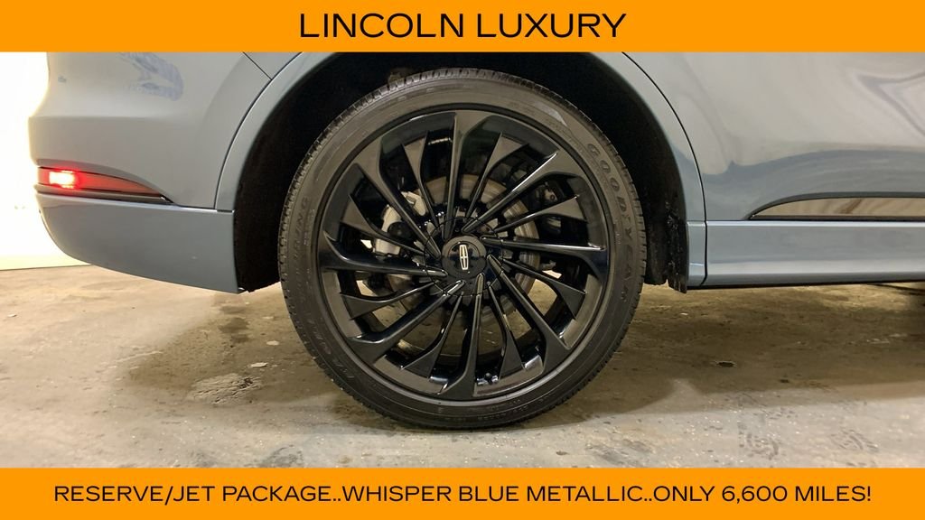 Used 2025 Blue Metallic Lincoln Reserve image 18