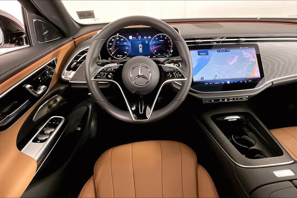 2026 Mercedes-Benz E-Class E450 - Photo 5