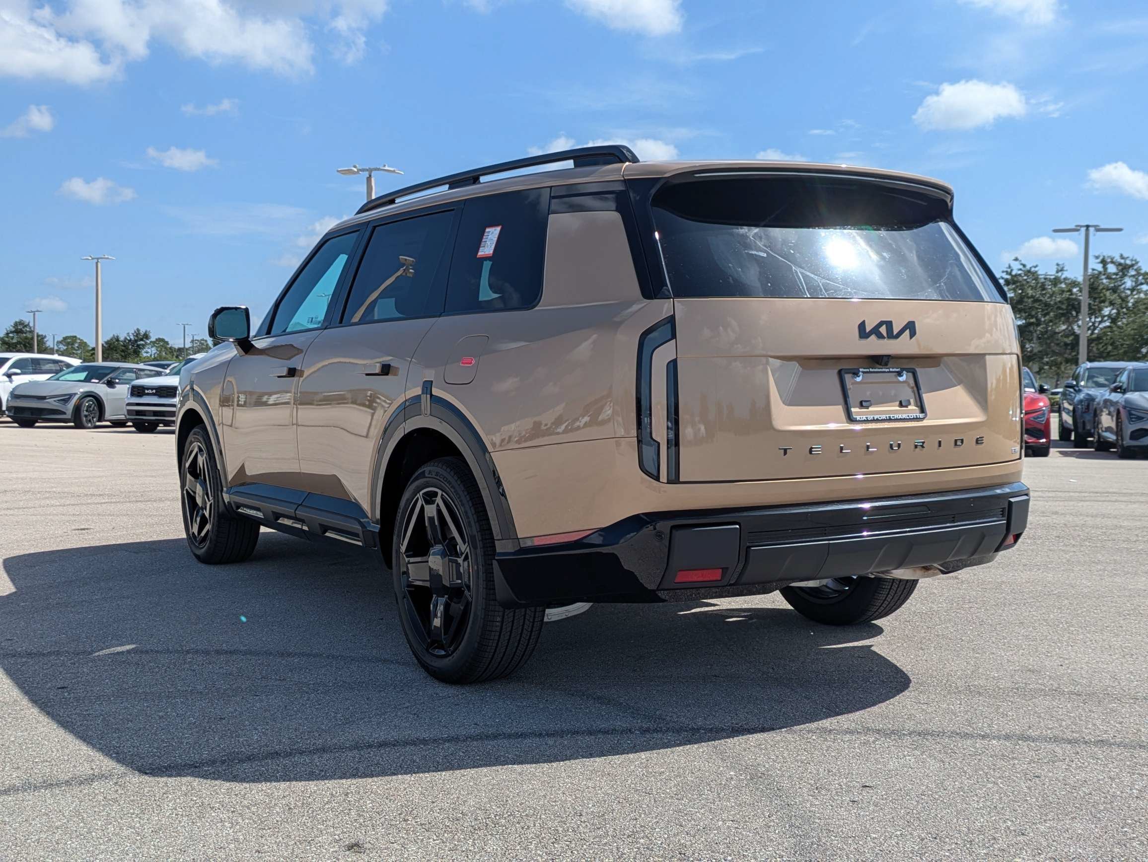 New 2027 Terrain Brown Kia X-Line EX image 7