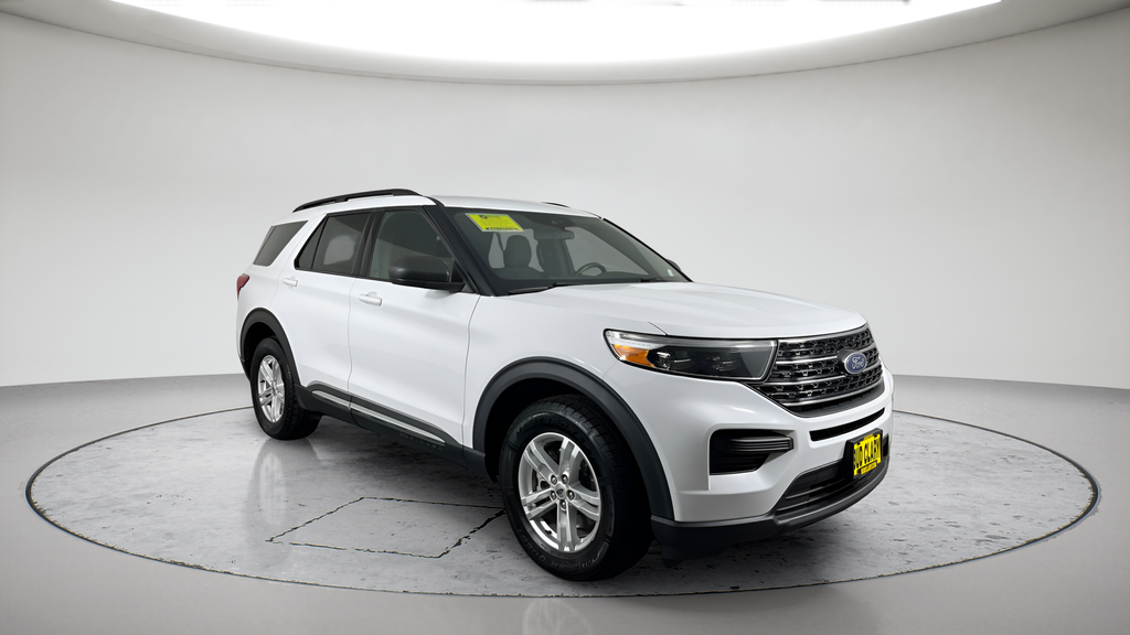 Used 2020 Oxford White Ford XLT image 1