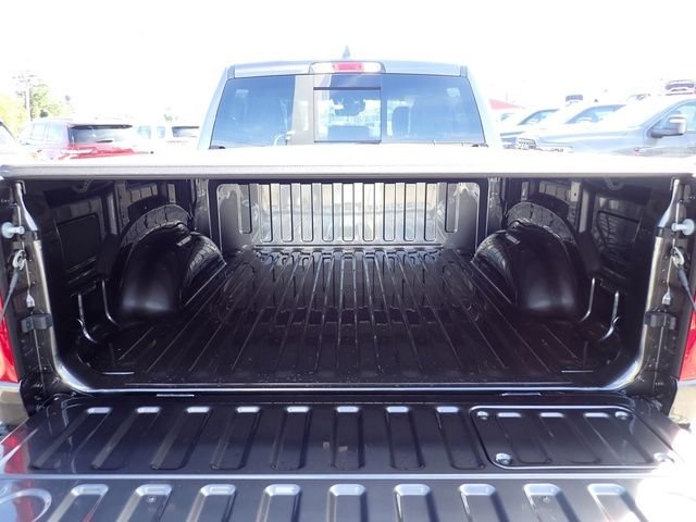 New 2026 Granite Crystal Metallic Clear-Coat Exterior Paint RAM Laramie image 6