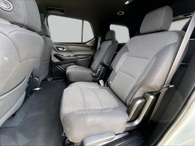 Used 2023 STERLING GRAY METALLIC Chevrolet LT Cloth image 15