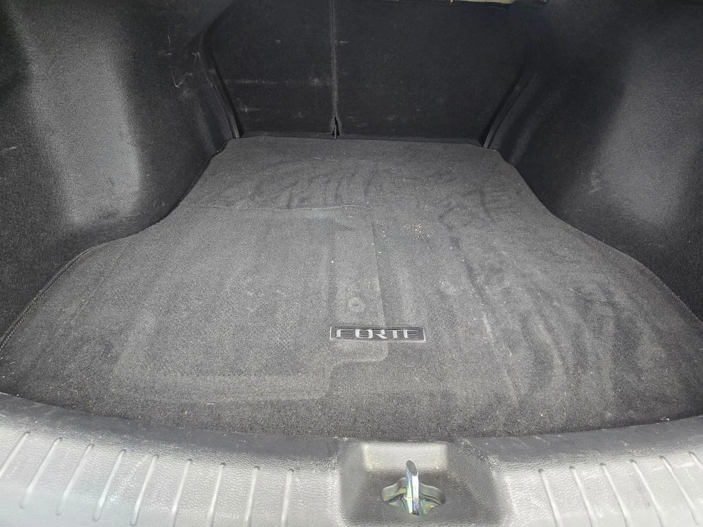 Used 2023 Gray Kia LXS image 18