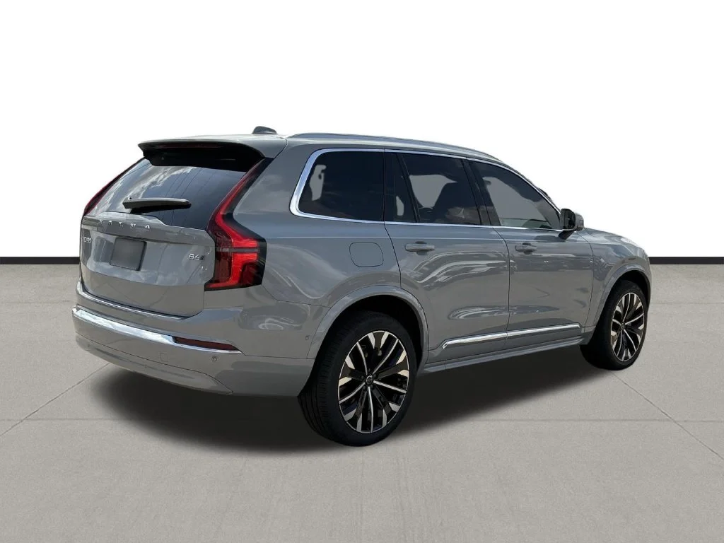 New 2026 Vapour Grey Volvo Plus image 5