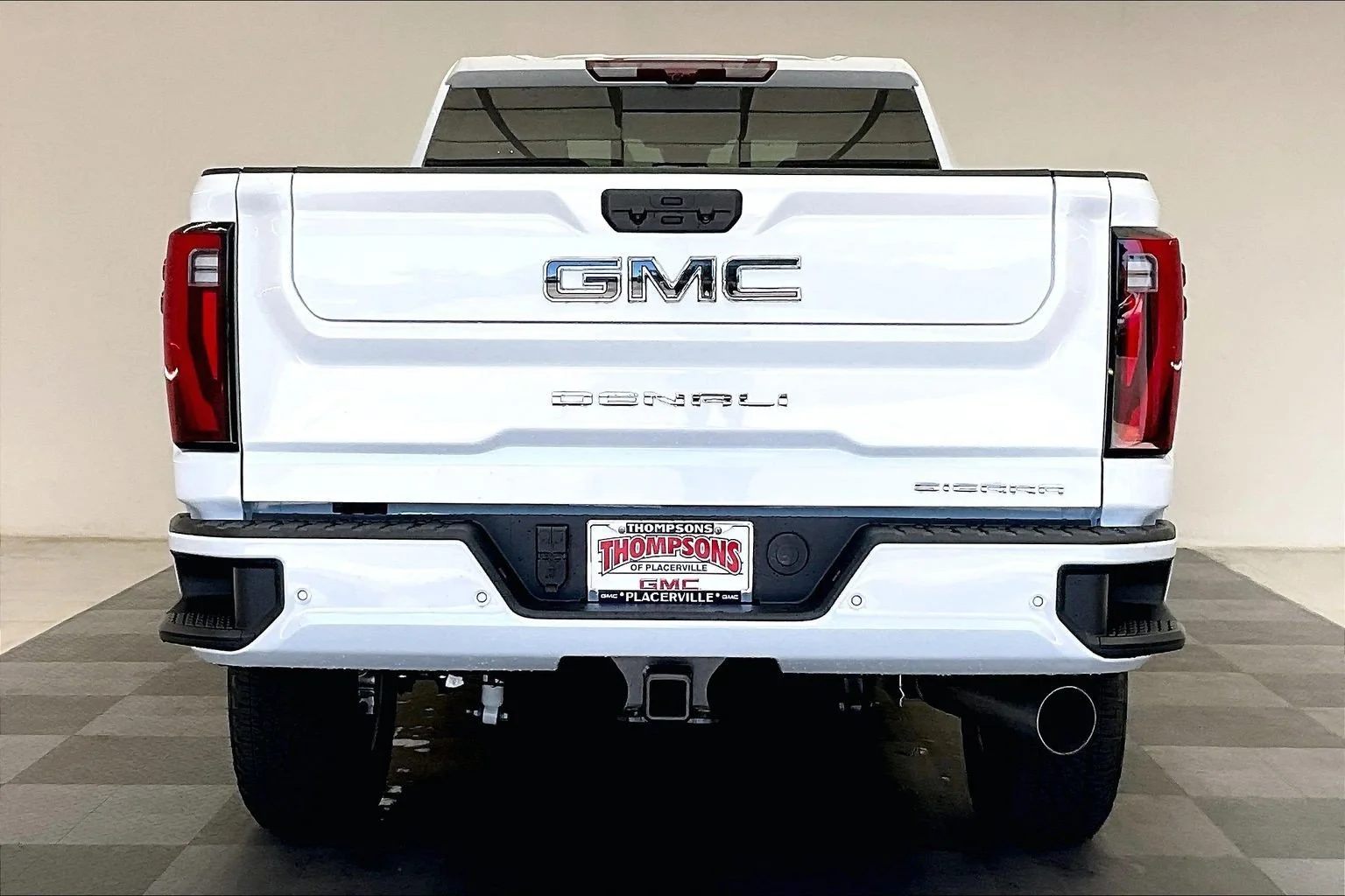 New 2026 Glacier White Tricoat GMC Denali Ultimate image 3