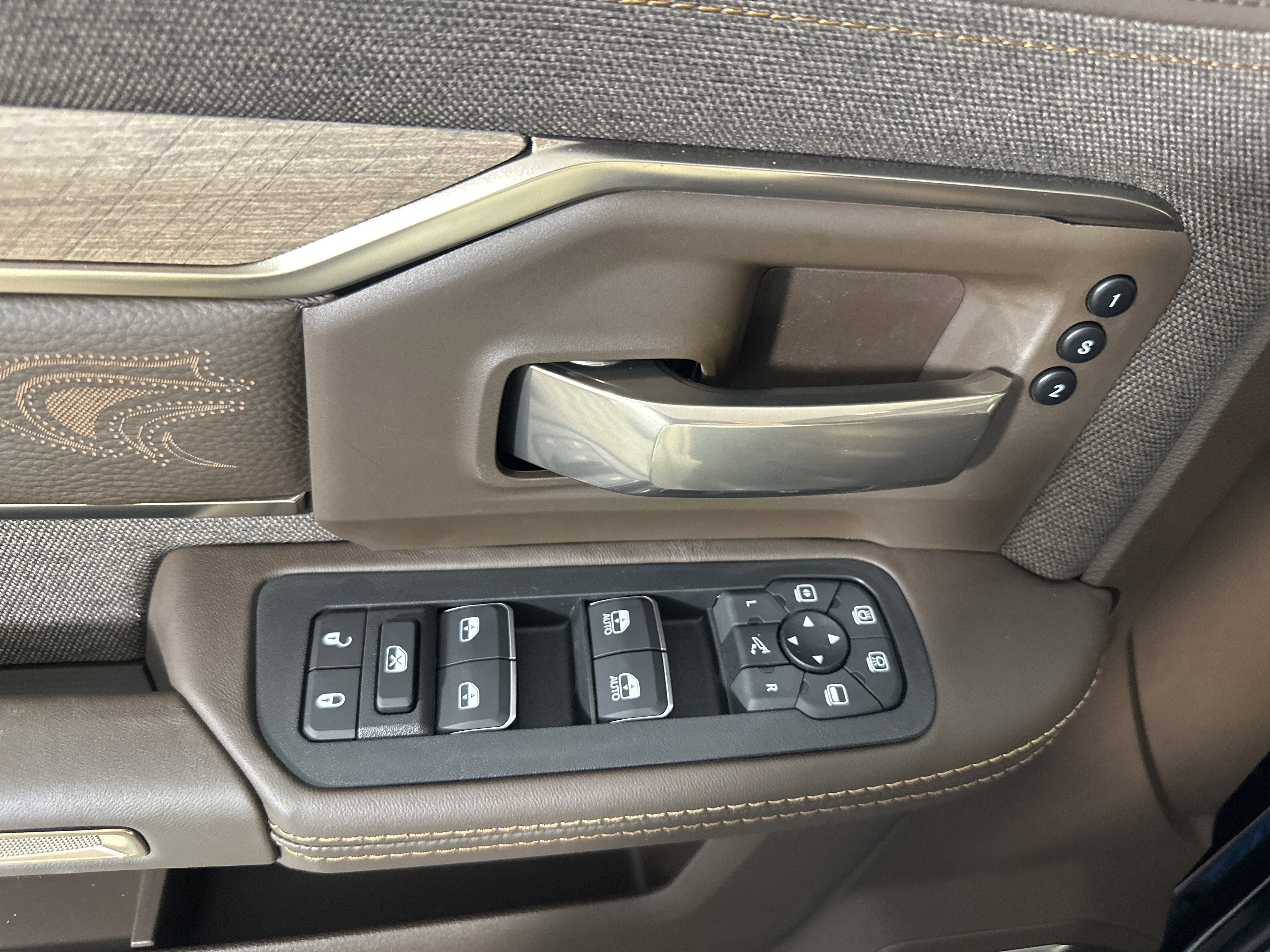 2025 RAM 3500 Limited/Longhorn - Photo 11