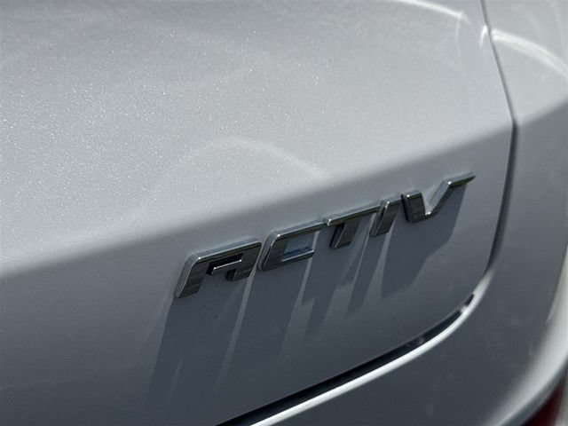 New 2026 Iridescent Pearl Tricoat Chevrolet ACTIV image 22