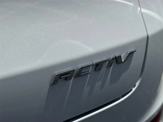 New 2026 Iridescent Pearl Tricoat Chevrolet ACTIV image 22