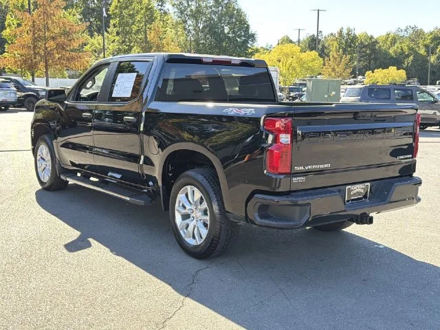 Used 2025 Black Chevrolet Custom image 11