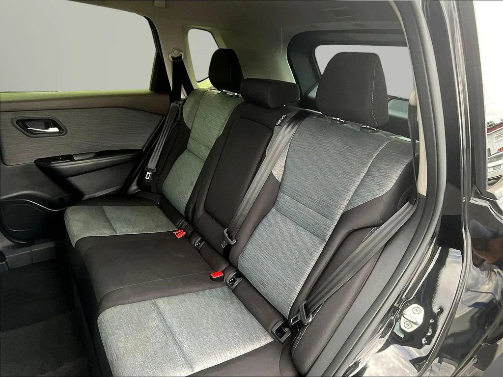 Used 2023 Black Nissan SV image 22