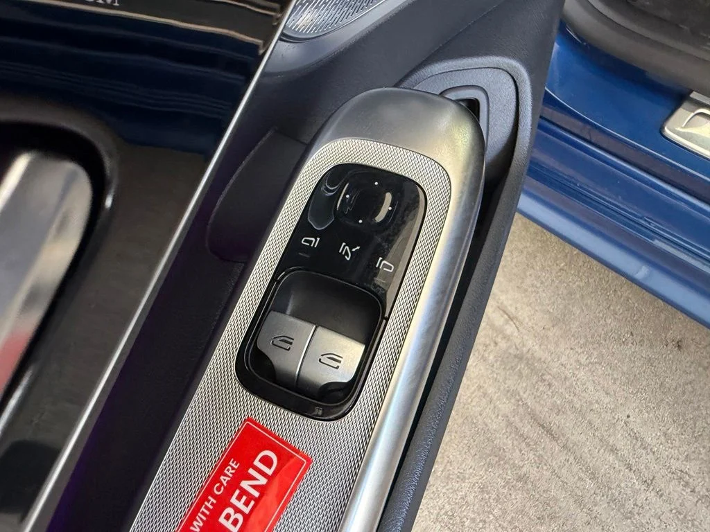 Used 2025 Blue Mercedes-Benz CLE 300 image 37
