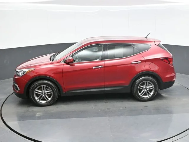 Used 2018 Red Hyundai 2.4 Base image 12