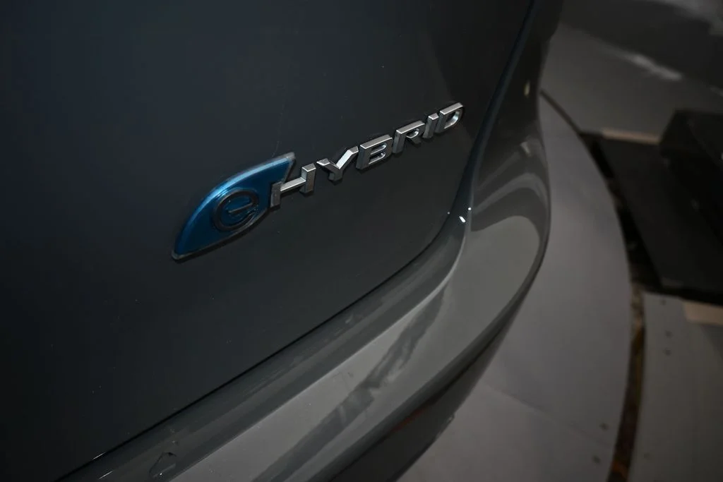 Used 2022 Ceramic Gray Clearcoat Chrysler Touring L image 42