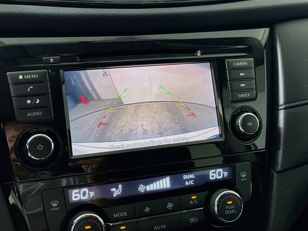 Used 2018 Pearl White Nissan SV image 4