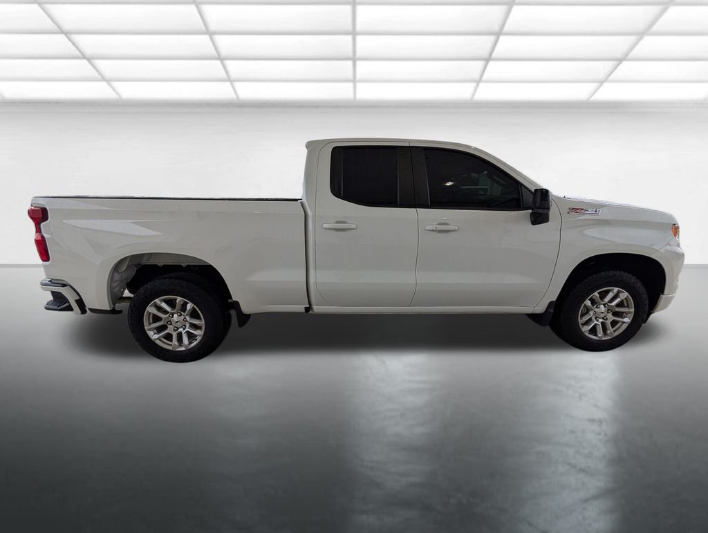 Used 2023 Summit White Chevrolet RST image 29