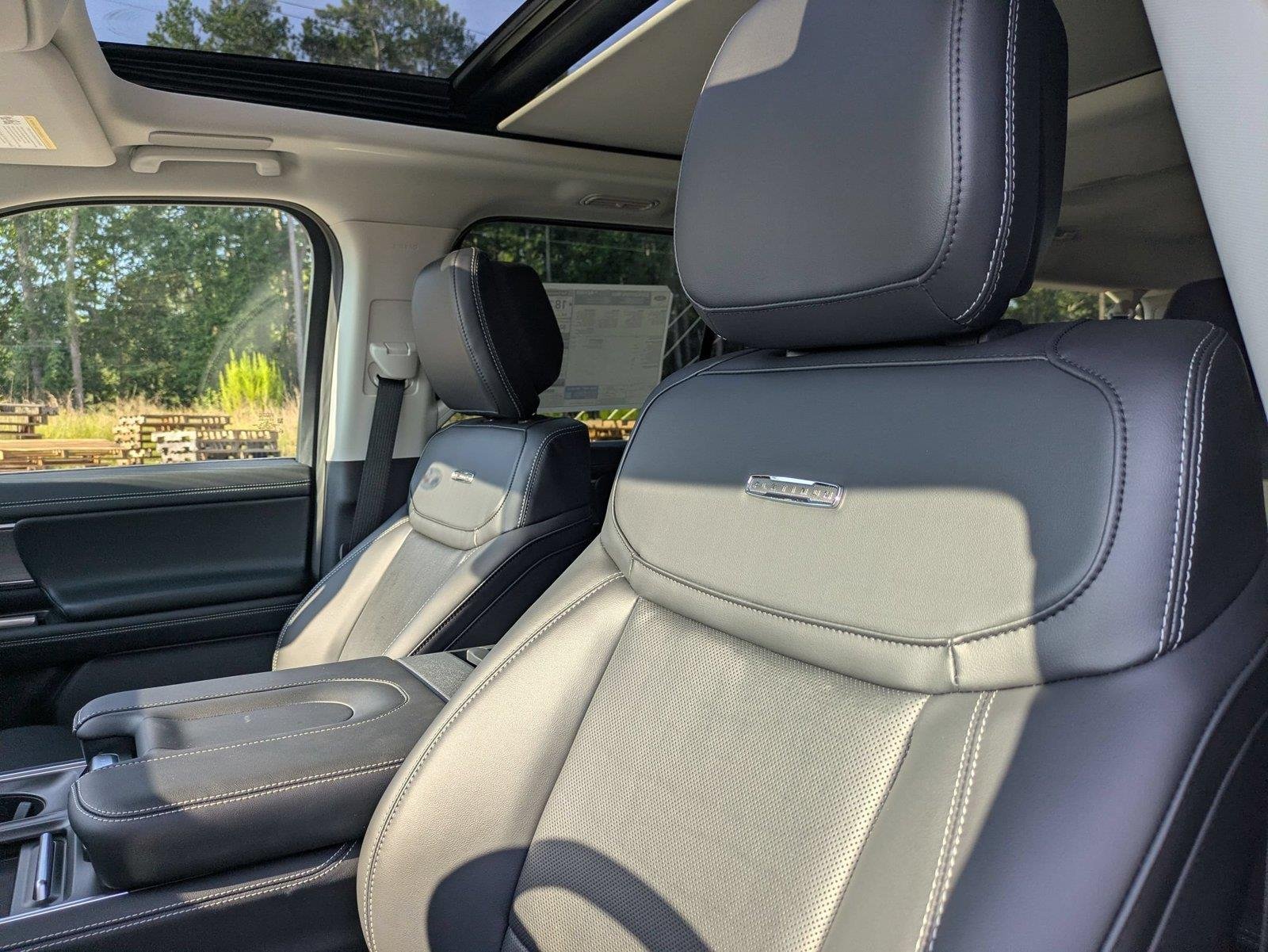 New 2027 Glacier Gray Metallic Tri-Coat Ford MAX Platinum image 14