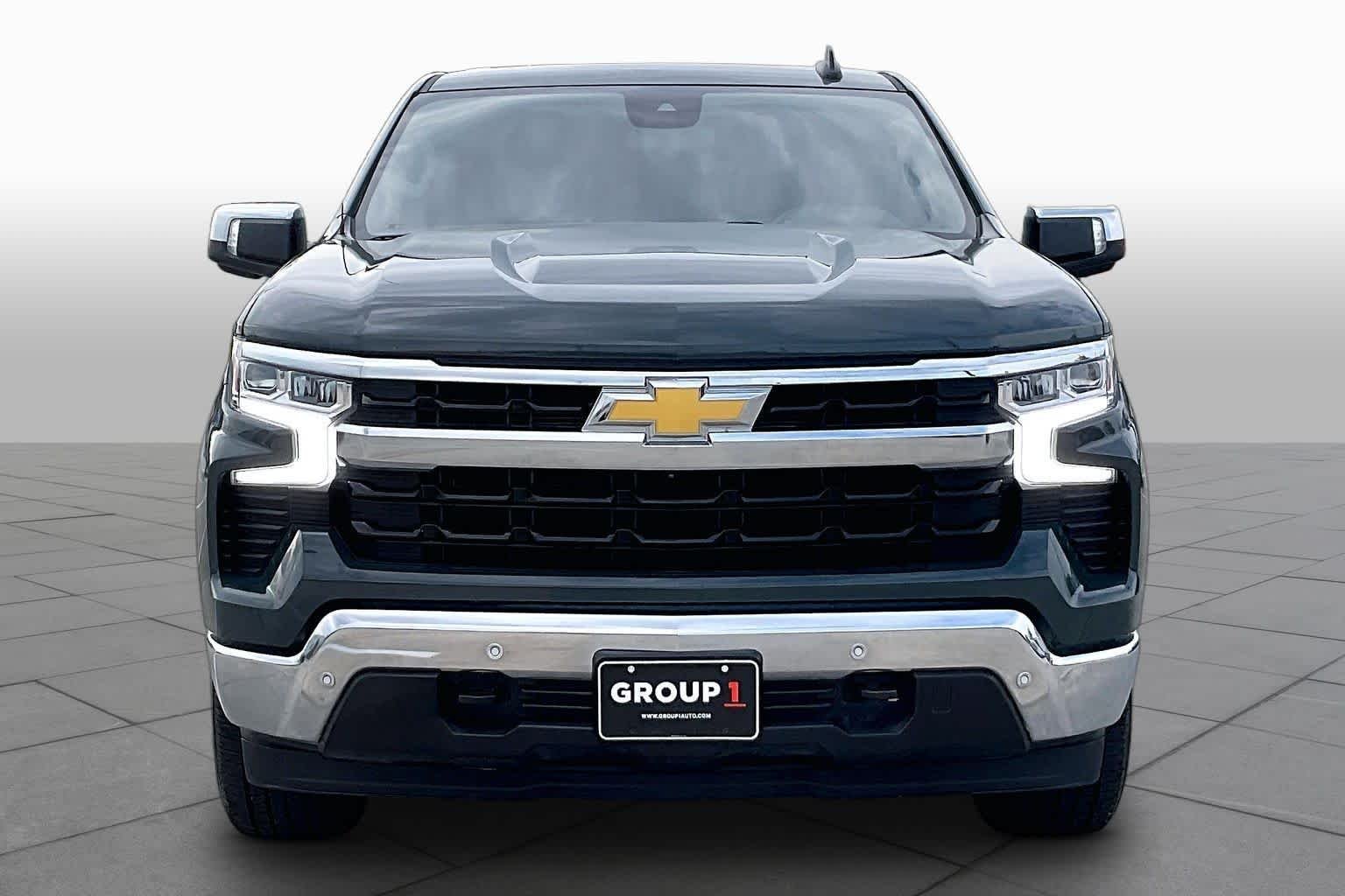 Used 2025 Cypress Gray Chevrolet LT image 7