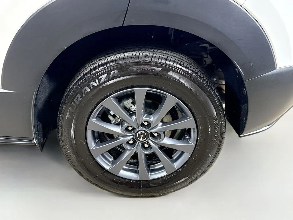 Used 2025 Snowflake White Pearl Mica Mazda 2.5 S image 9