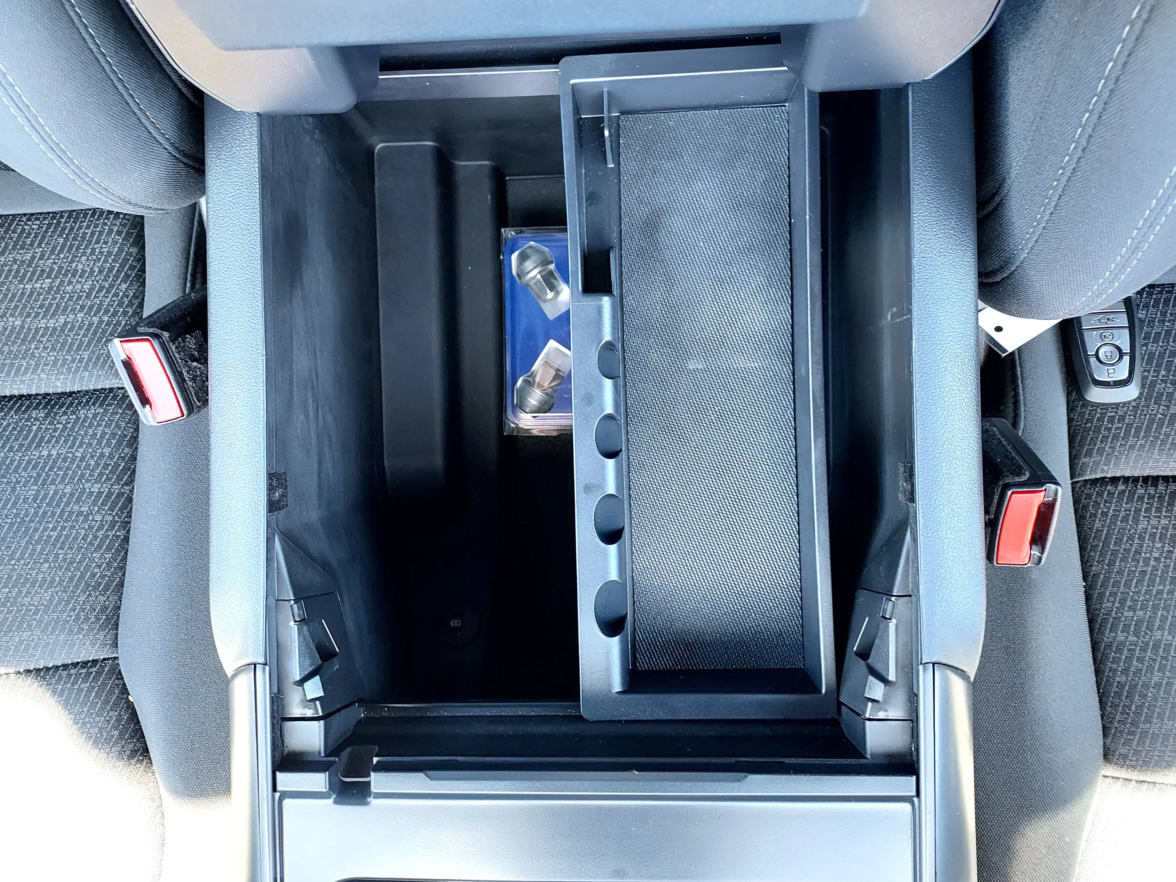 Used 2024 CARBONIZED GRAY Ford XLT image 21