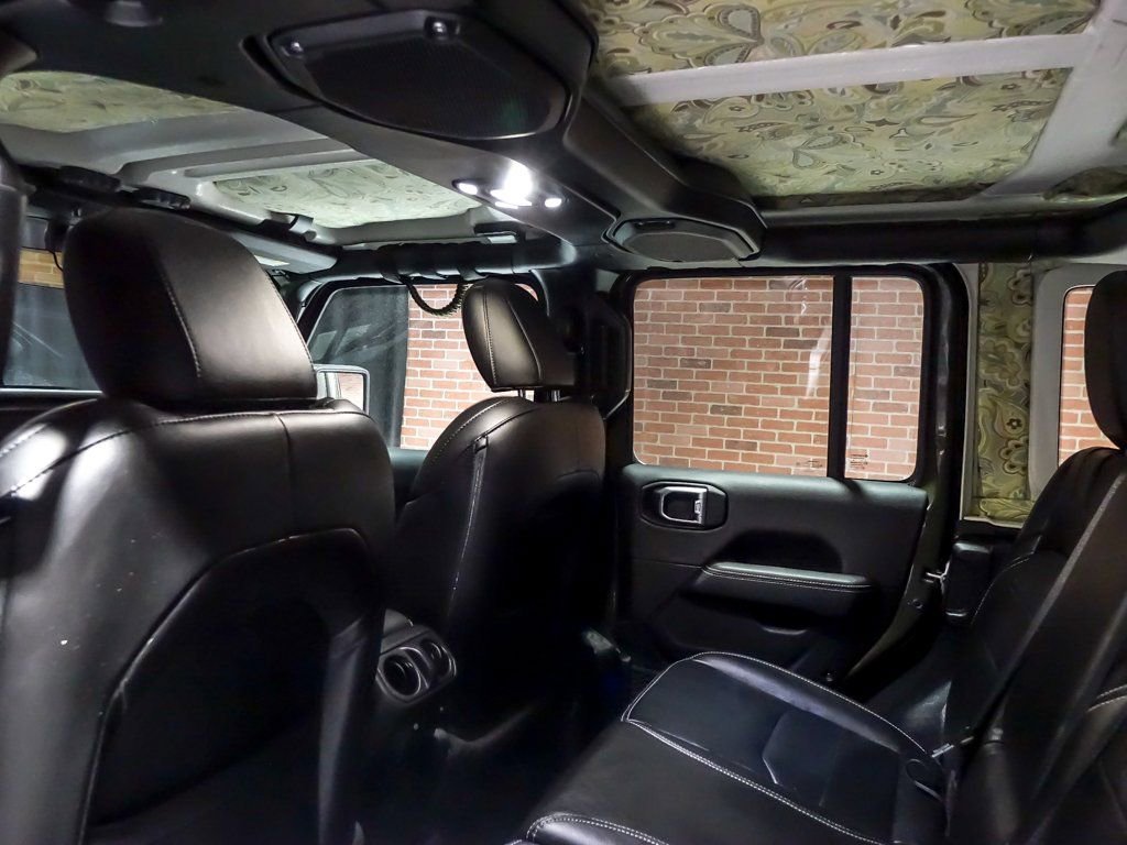 2023 JEEP WRANGLER - Image 15