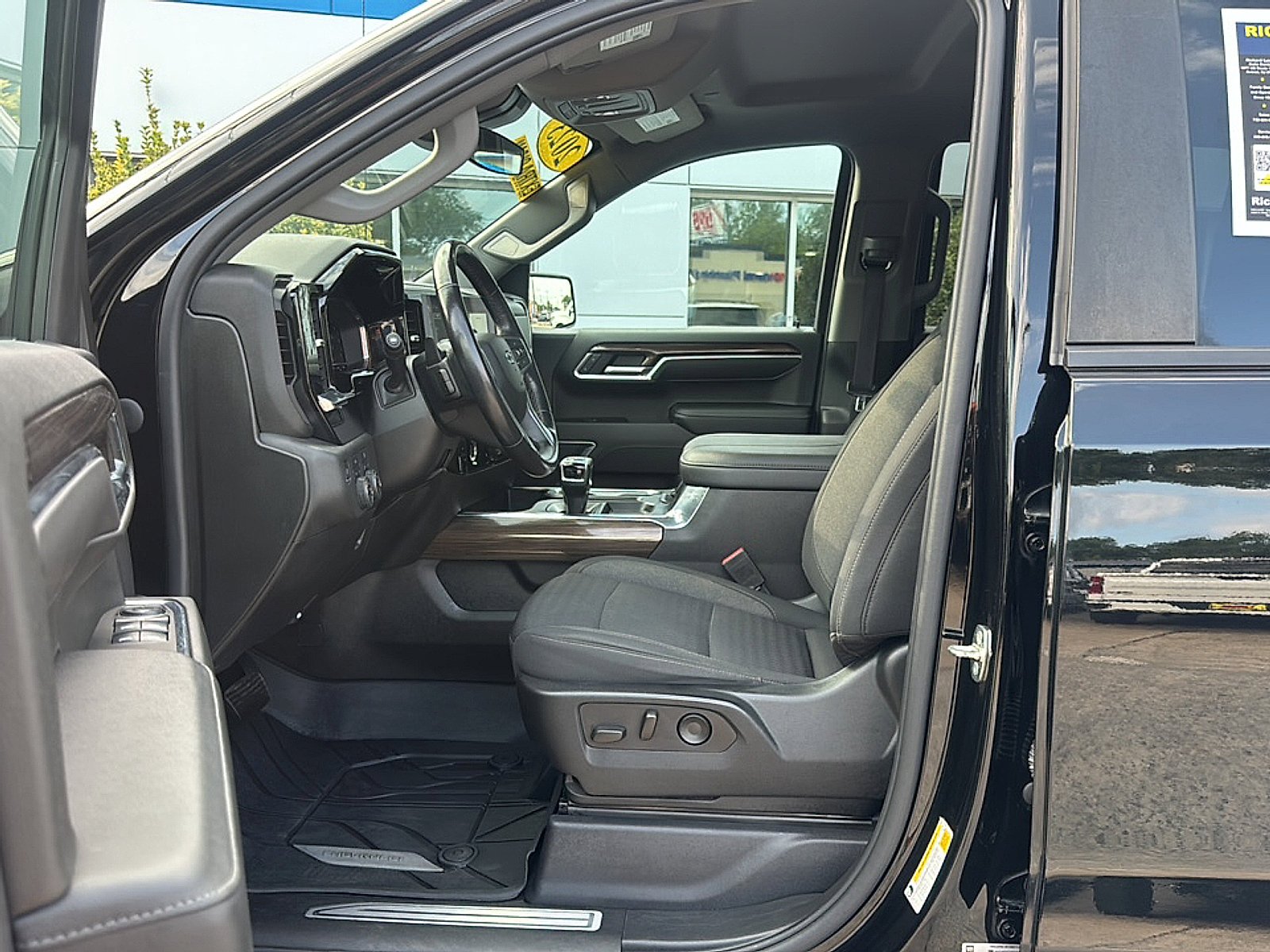 2023 Chevrolet Silverado 1500 RST - Photo 12