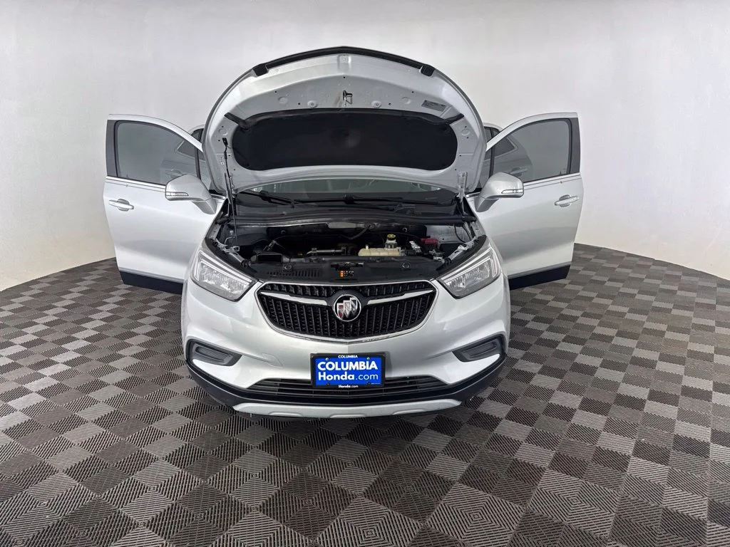 Used 2018 Silver Buick Preferred image 12
