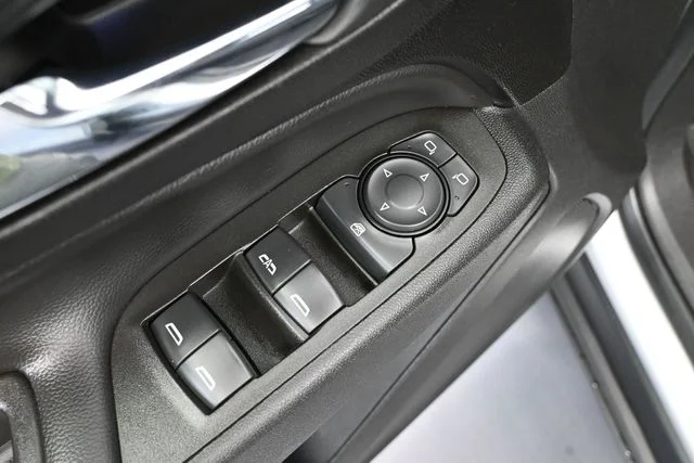 Used 2022 Silver Chevrolet LT image 19