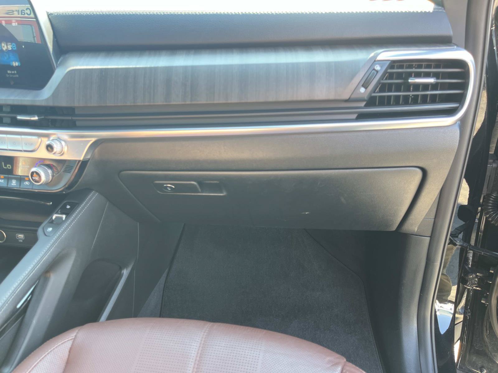 Used 2024 Ebony Black Kia SX image 28