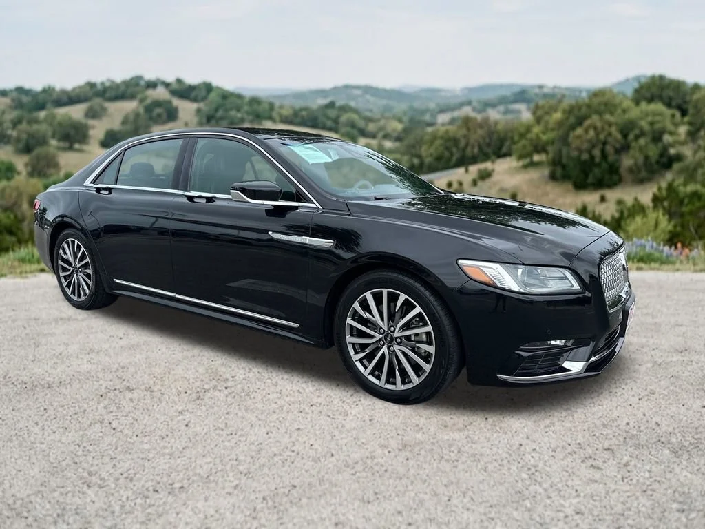 2019 Lincoln Continental Select FWD's photo