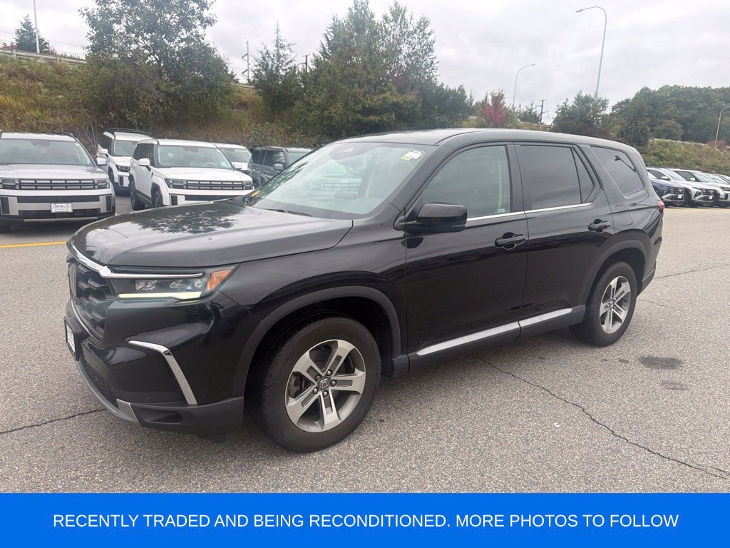 Used 2024 Crystal Black Pearl Honda EX-L image 4