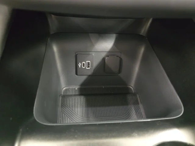 New 2026 Agate Black Metallic Ford Active image 32