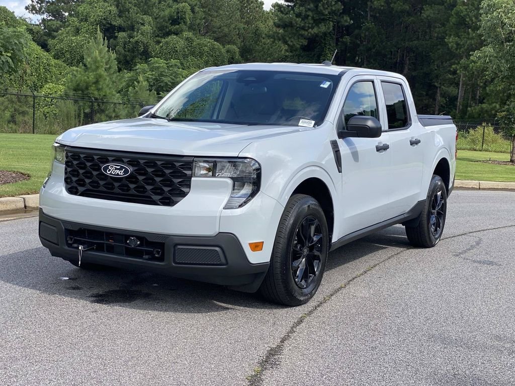 Used 2025 Space White Metallic Ford XL image 8