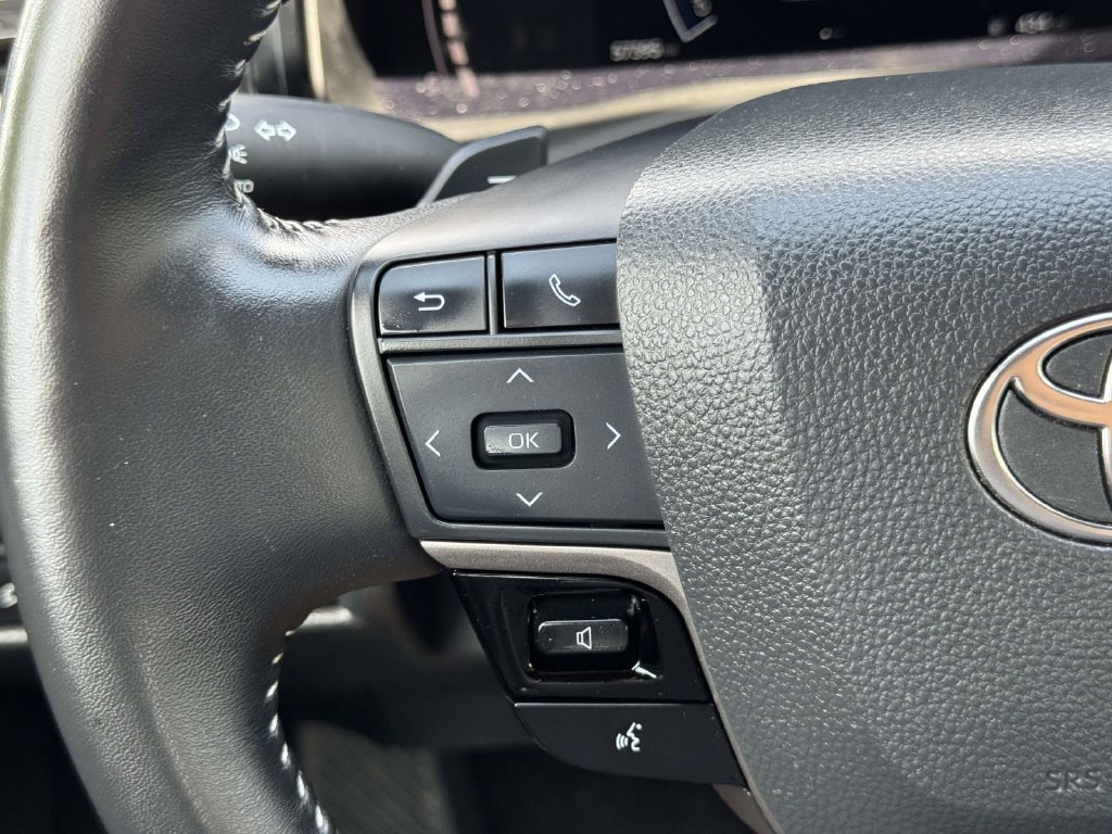Used 2025 White Toyota SE image 11