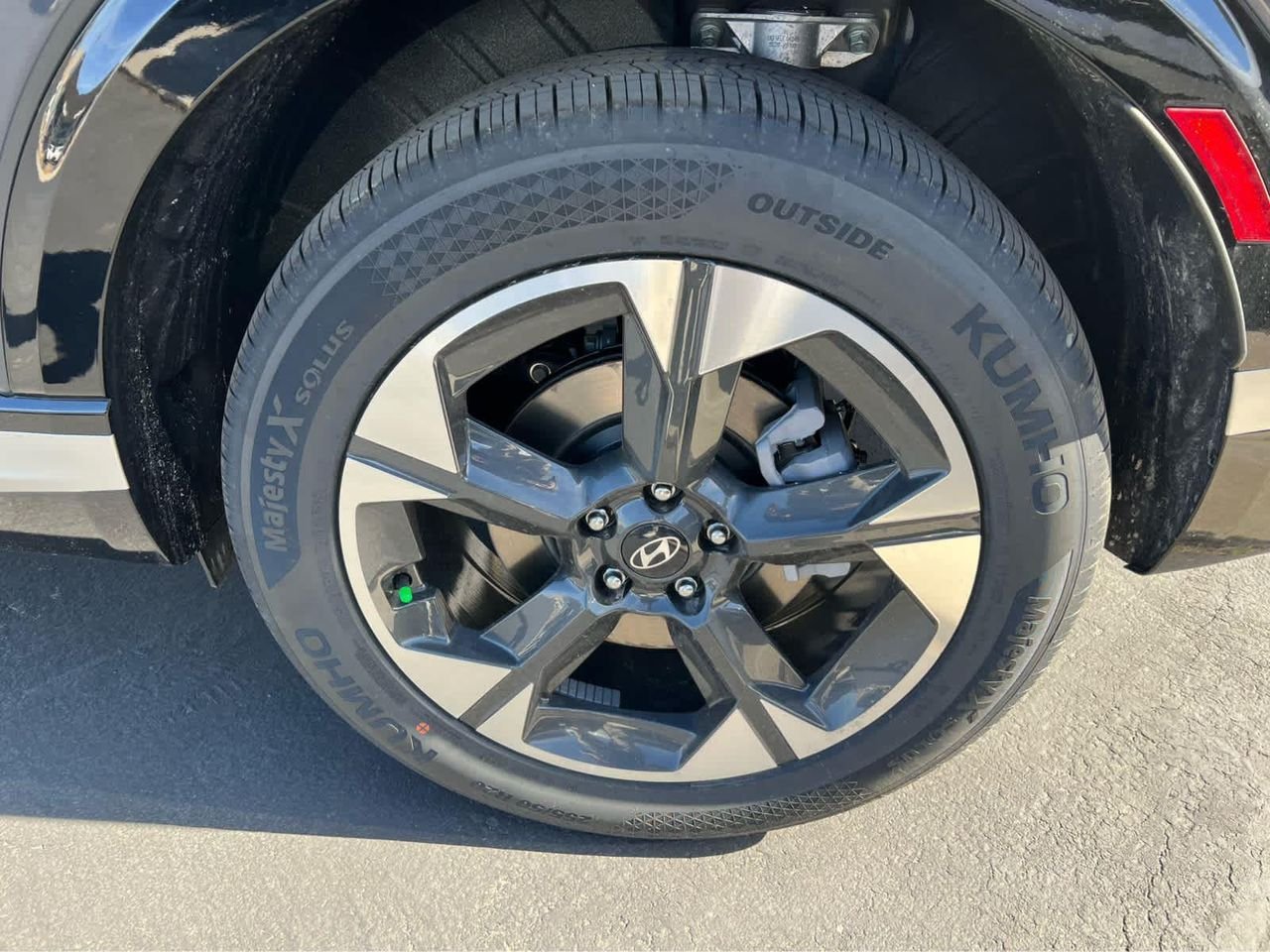 New 2026 Ecotronic Gray Pearl Hyundai Limited AWD image 14