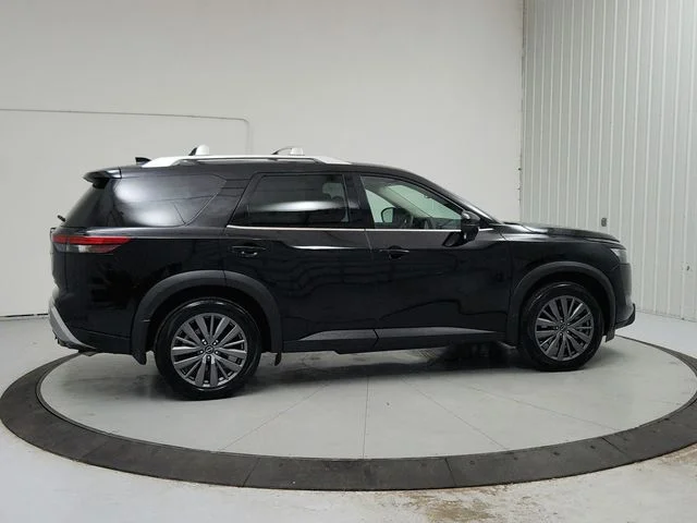 Used 2025 Black Nissan SL image 8