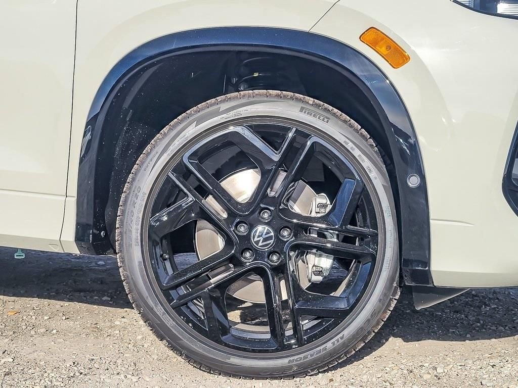 New 2026 Sandstone Volkswagen 2.0T SE R-Line Black image 6