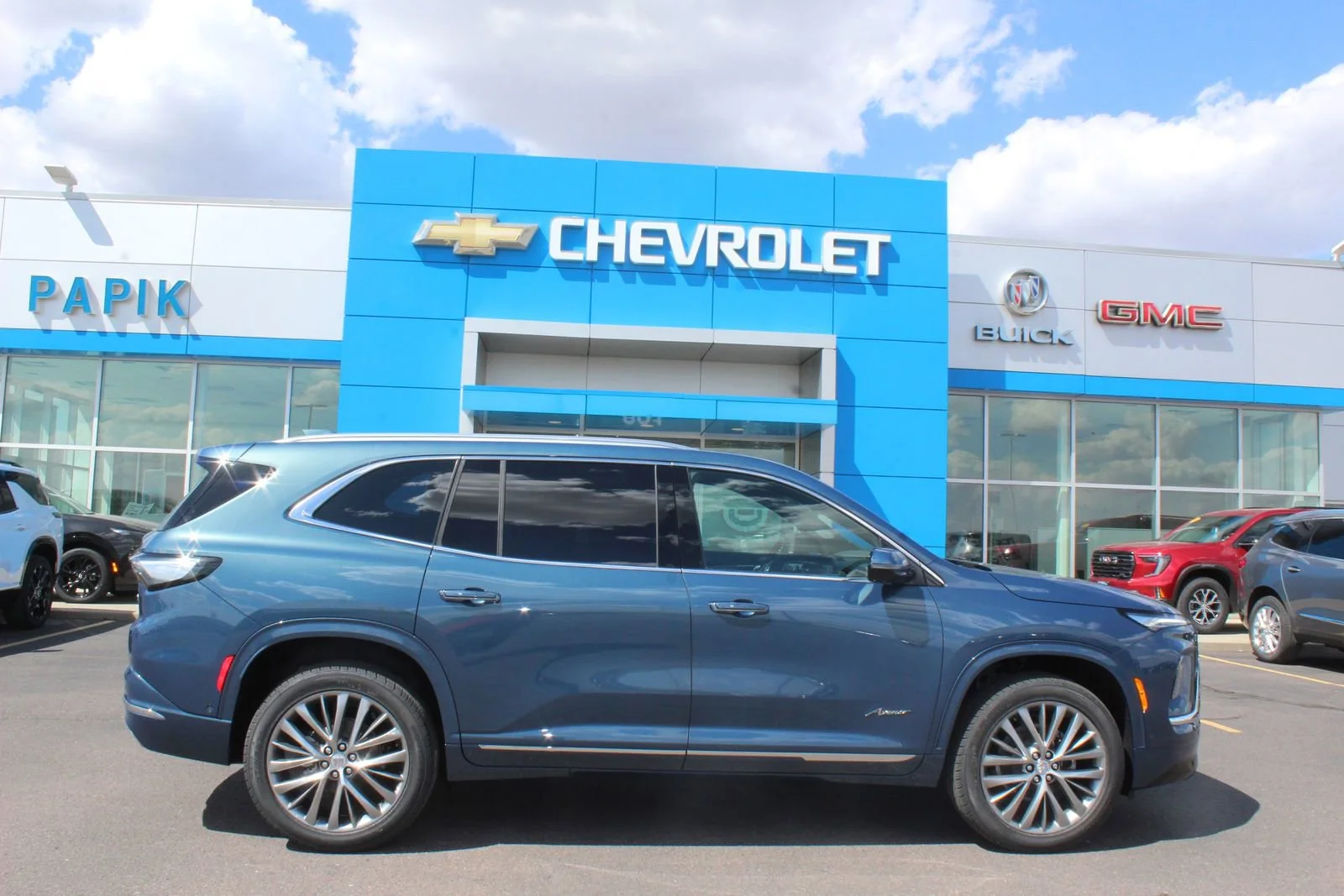2026 Buick Enclave Avenir AWD's photo