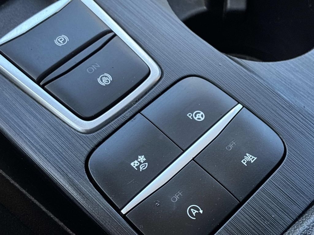 Used 2022 Black Ford Titanium image 33