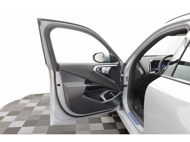 Certified Used 2026 Brooklyn Grey Metallic BMW 30 xDrive image 5