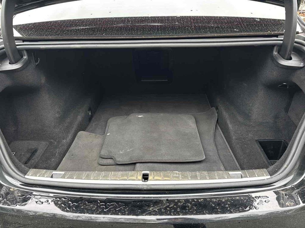 Used 2022 Black BMW 740i image 25