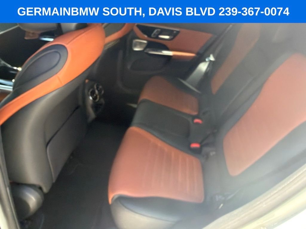 Used 2024  Mercedes-Benz GLC 300 Coupe image 33