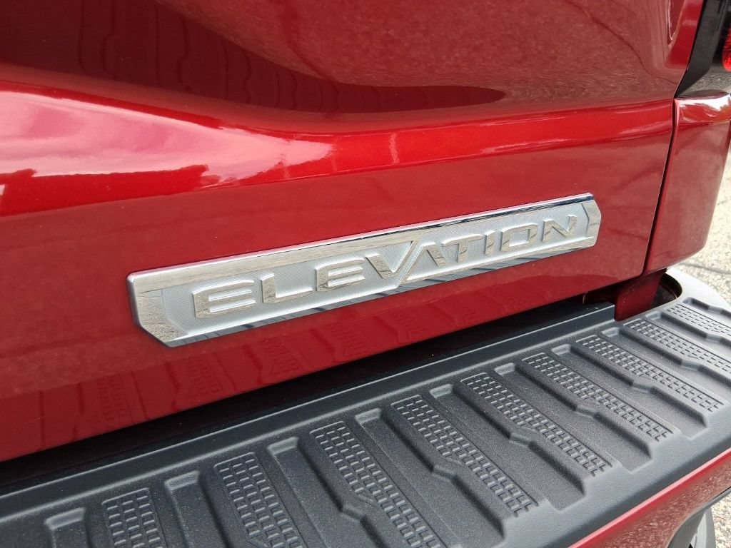 Used 2023 Volcanic Red Tintcoat GMC Elevation image 28