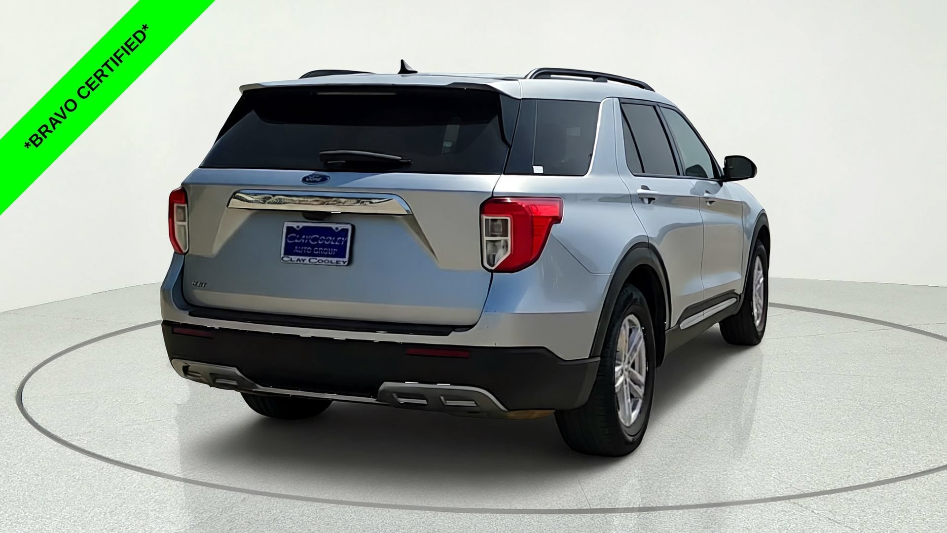Used 2023 Silver Ford XLT image 7