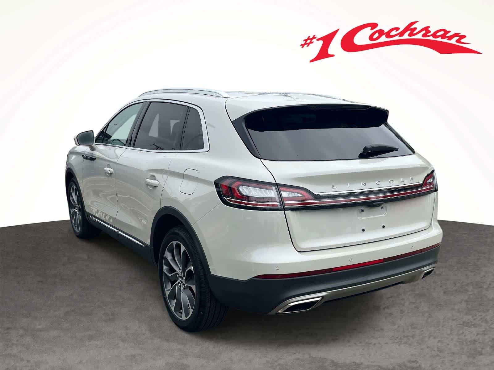 Used 2023 Whi/white Lincoln Reserve image 14