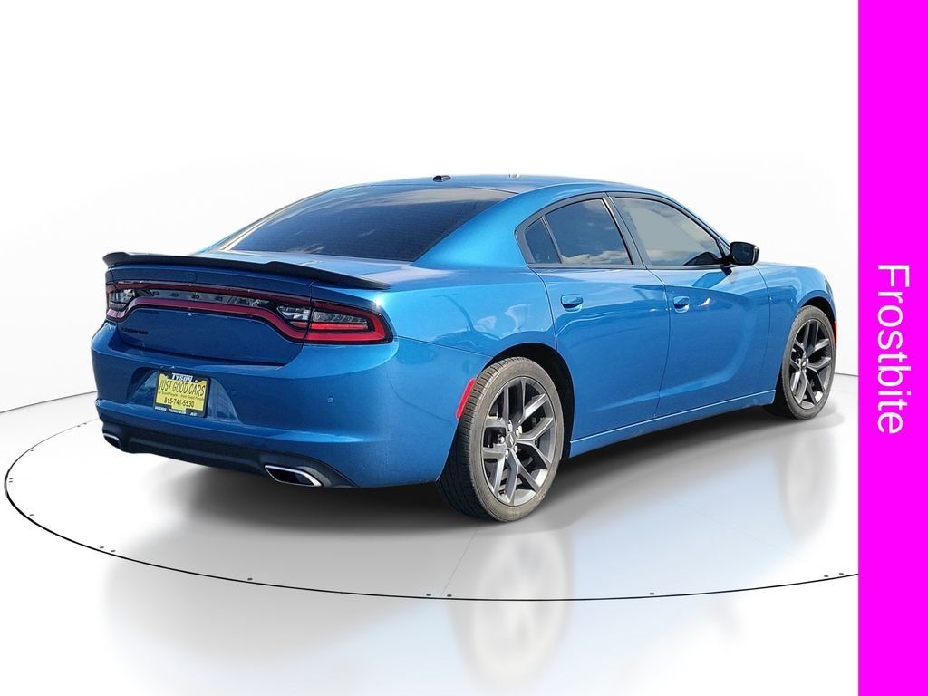 Used 2021  Dodge SXT image 4