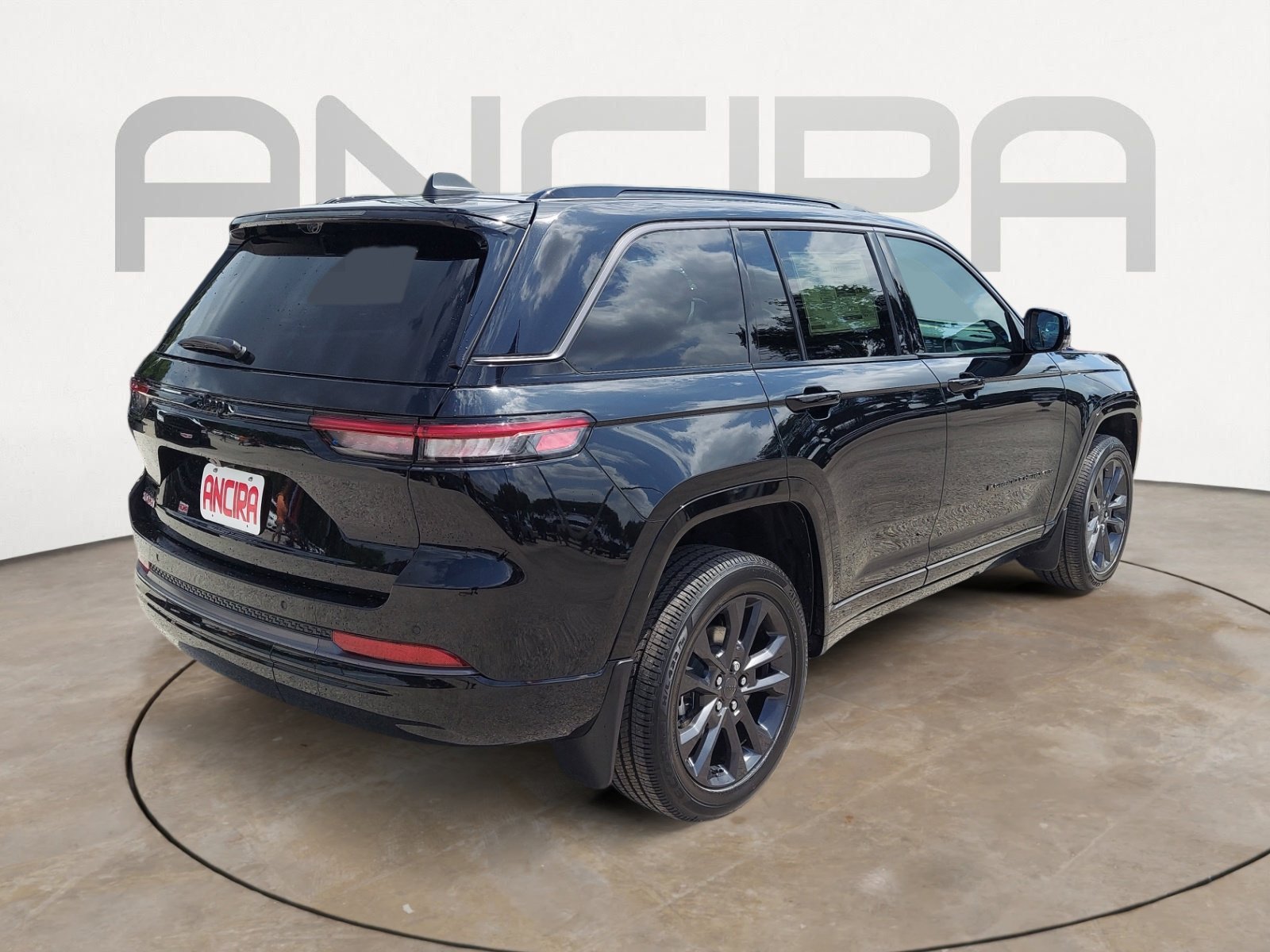 New 2026 Diamond Black Crystal Pearlcoat Jeep Limited Reserve image 10